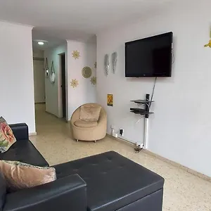  Apartamento Grupos /flias - Barrio Colores Colombia